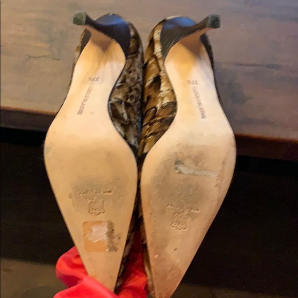 Like New Manolo Blahnik calf hair pumps - Picture 2 of 8